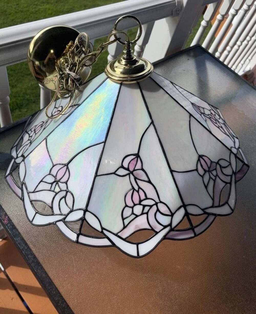 Vintage Iridescent Tiffany-Style Stained Glass Hanging Pendant Chandelier Light